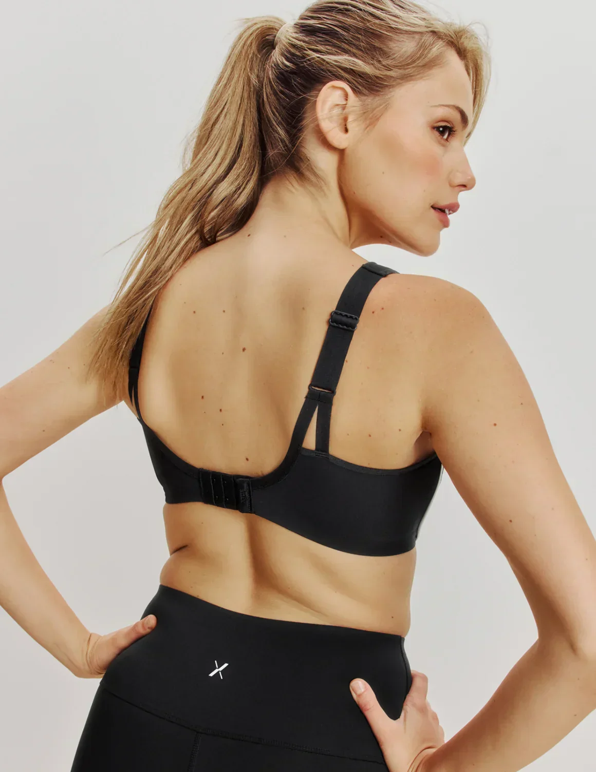 Engage Medium Impact Sports Bra - Last Call - Image 7