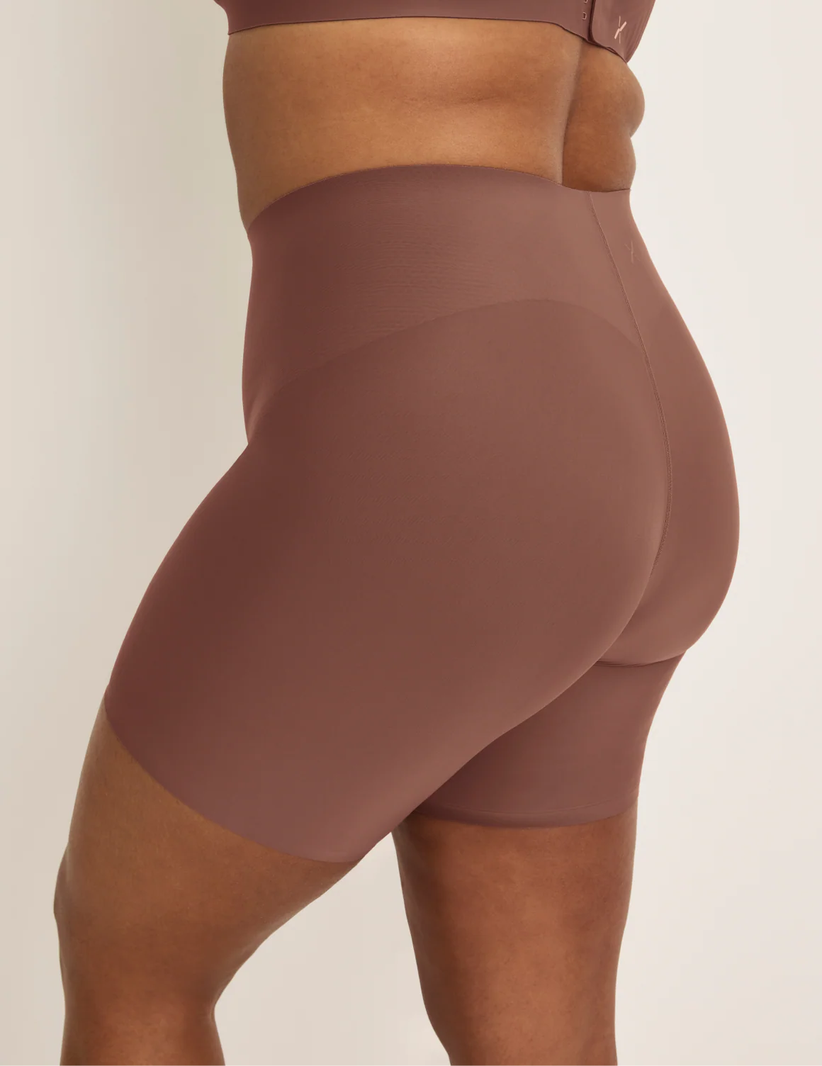 Leakproof Contour Thigh Saver® 6” - Image 9