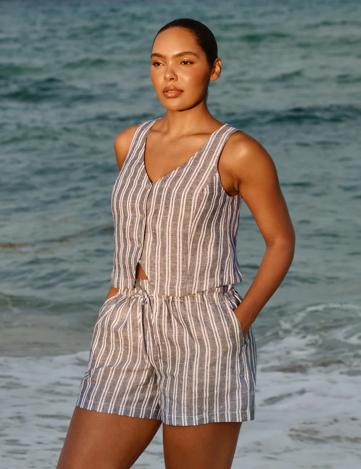 Linen Poolside Short - Image 5
