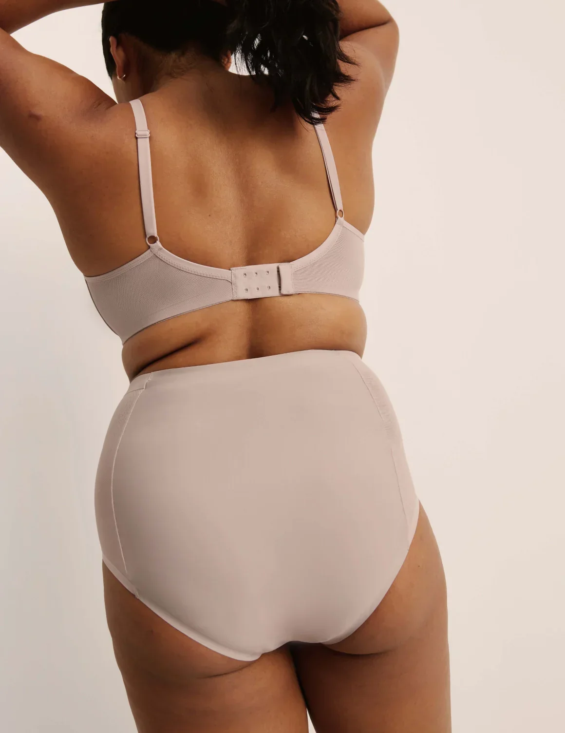 Mesh Deep V Bra - Image 33
