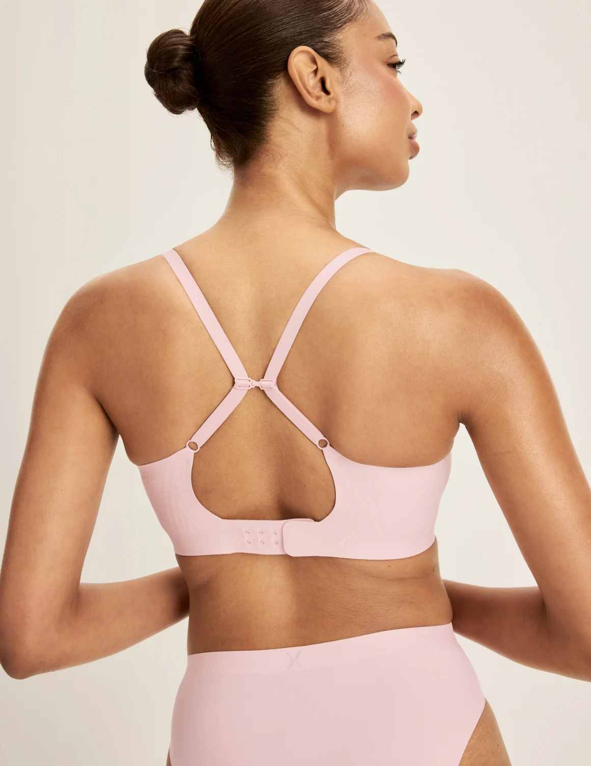 Revolution Scoop Bra - Last Call - Image 15