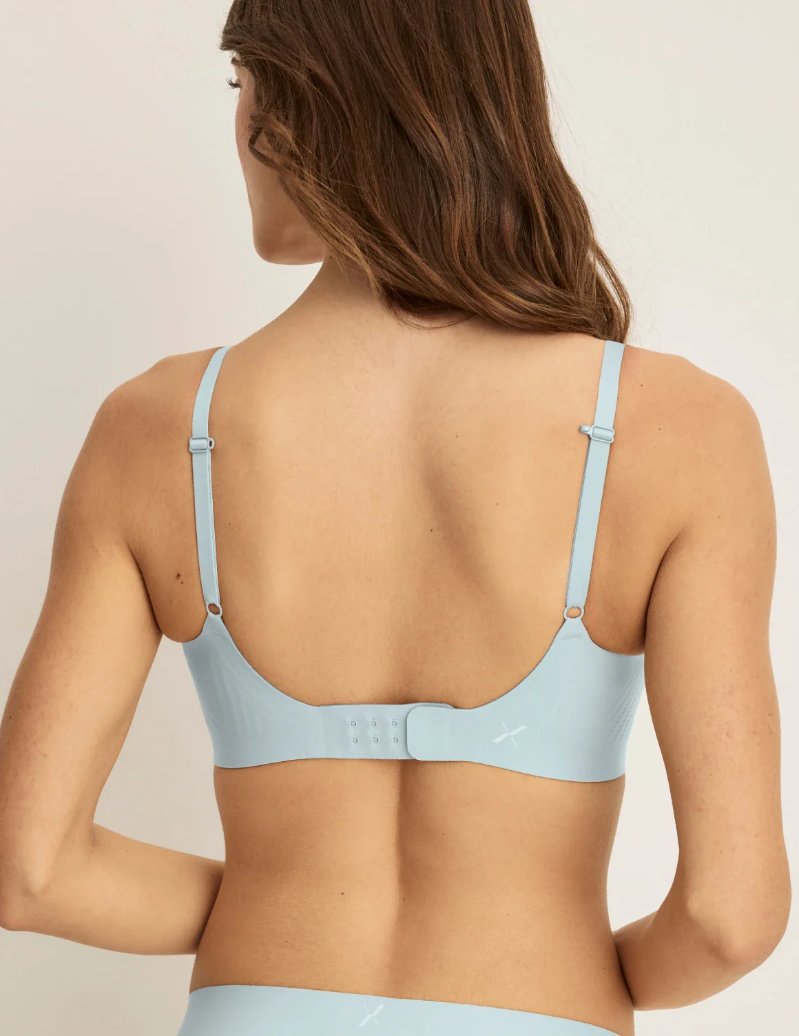 Revolution Scoop Bra - Last Call - Image 44