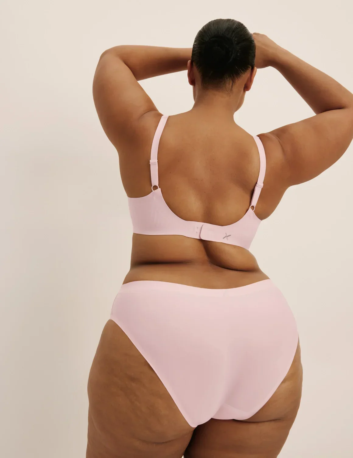 Revolution V-Neck Bra - Image 26