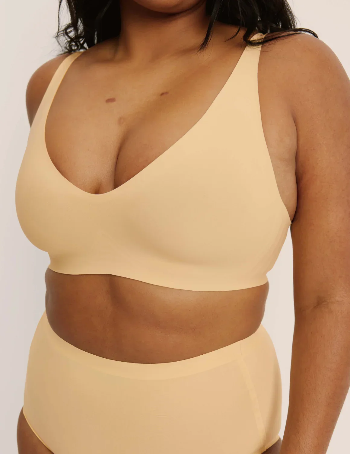 Revolution V-Neck Bra - Last Call - Image 62