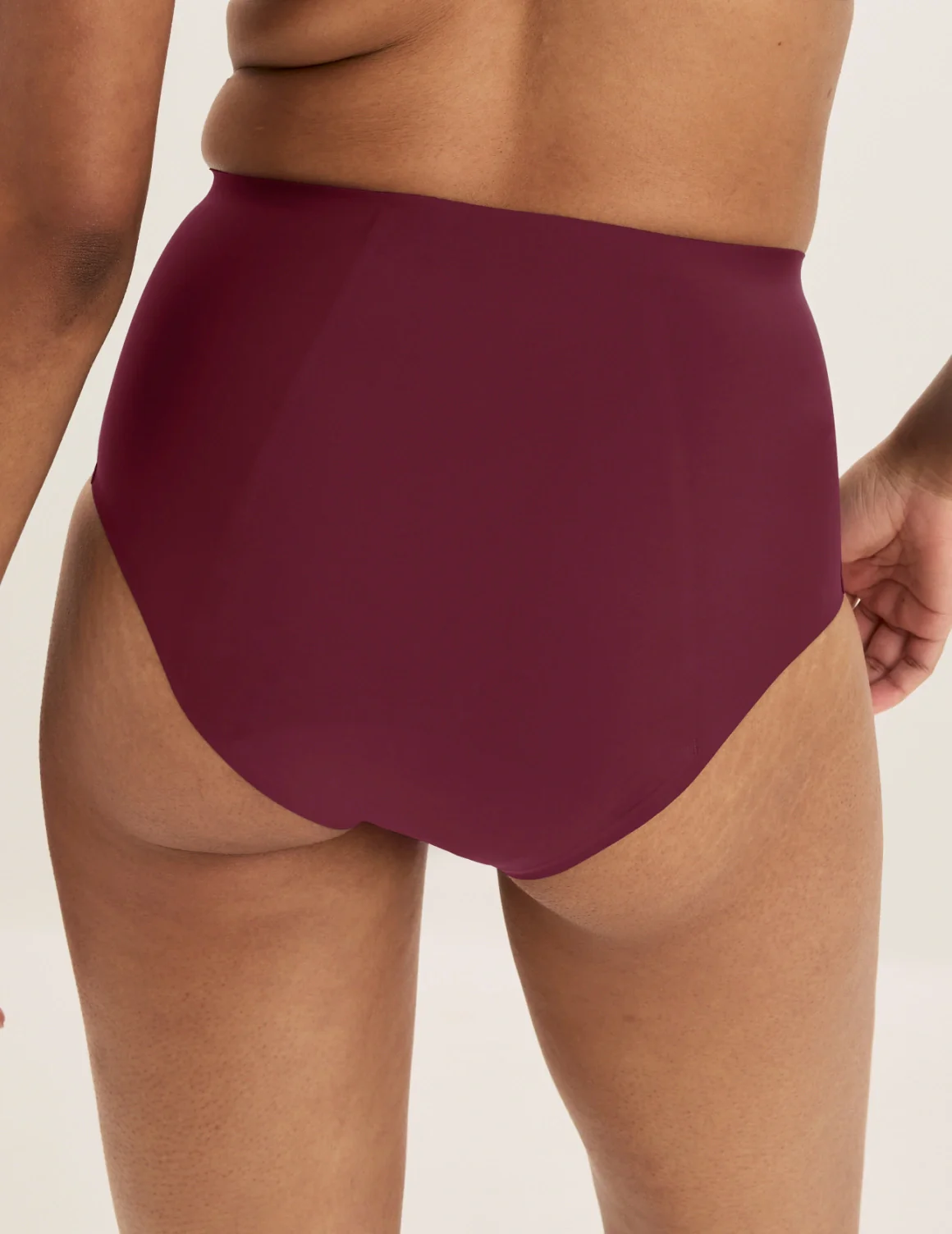 SuperPlus Leakproof® No-Show High Rise - Image 7